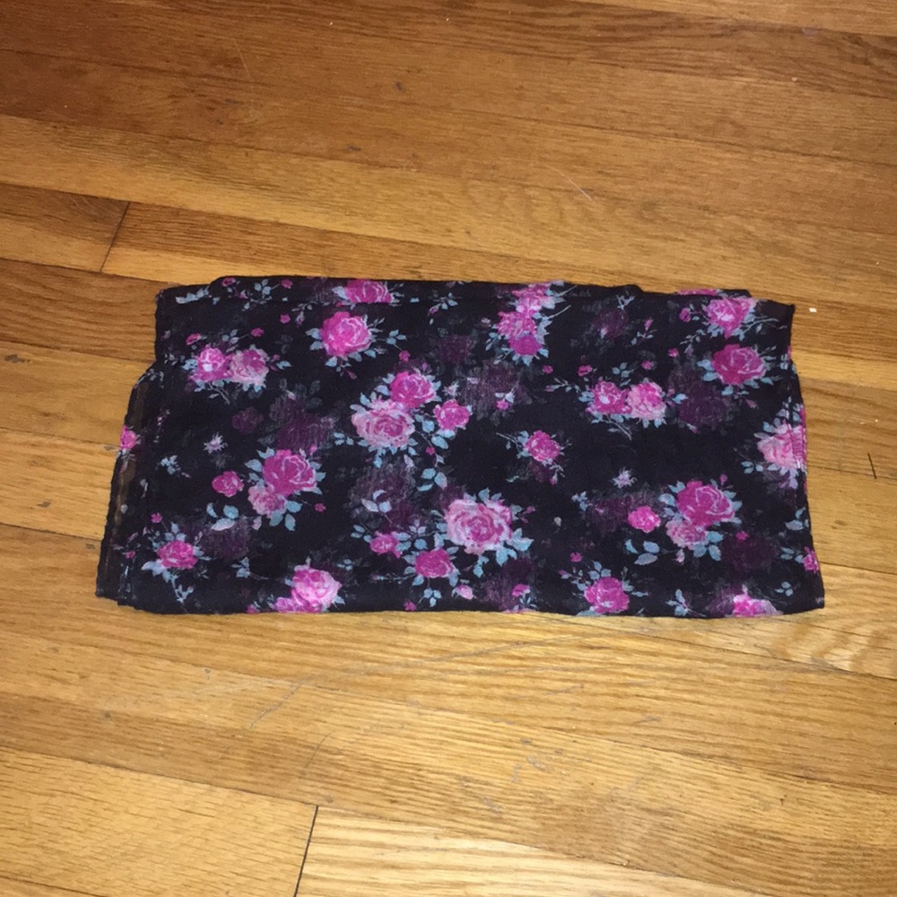 Rose infinity scarf